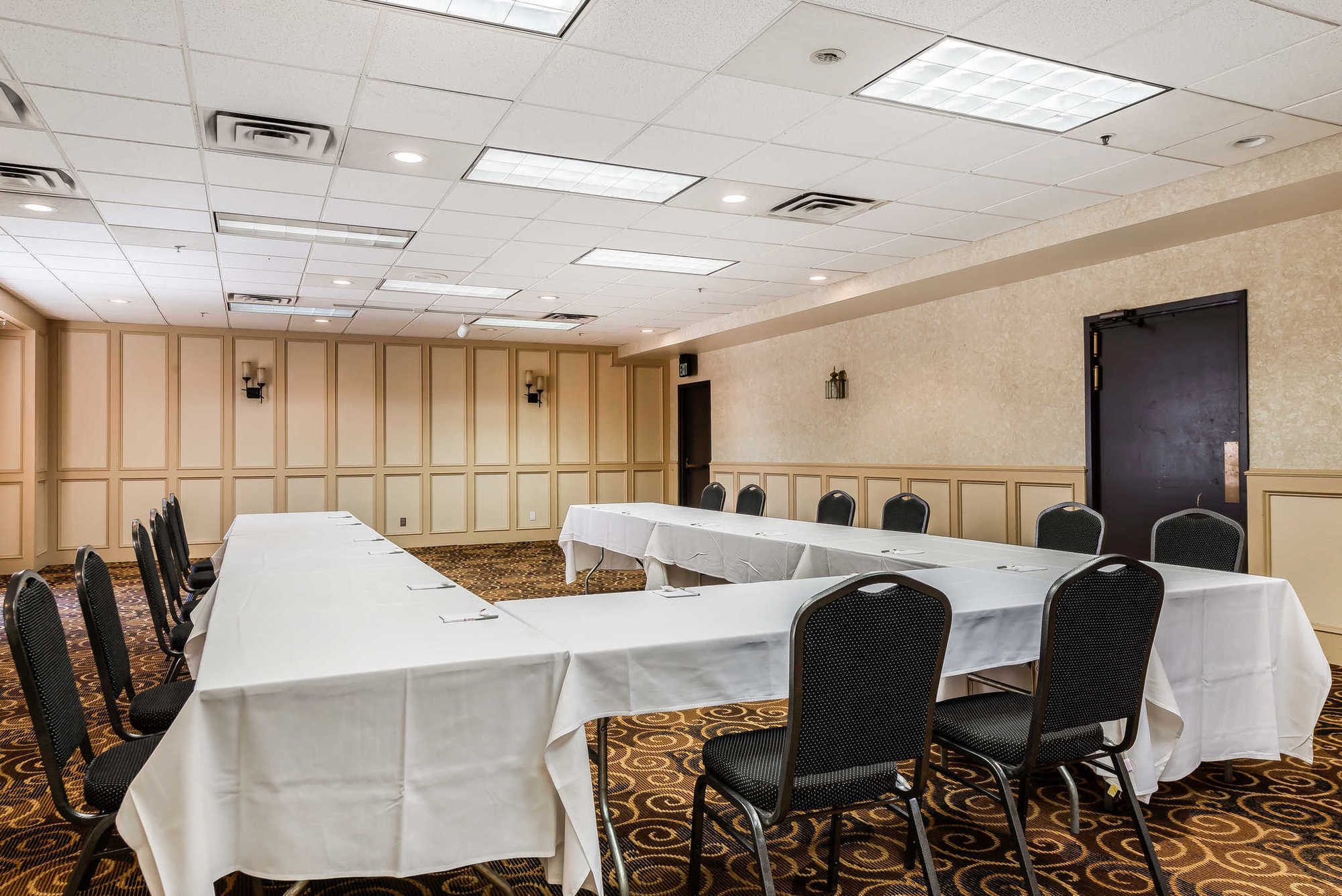 Quality Suites Central 콜로라도스프링스 시설 사진